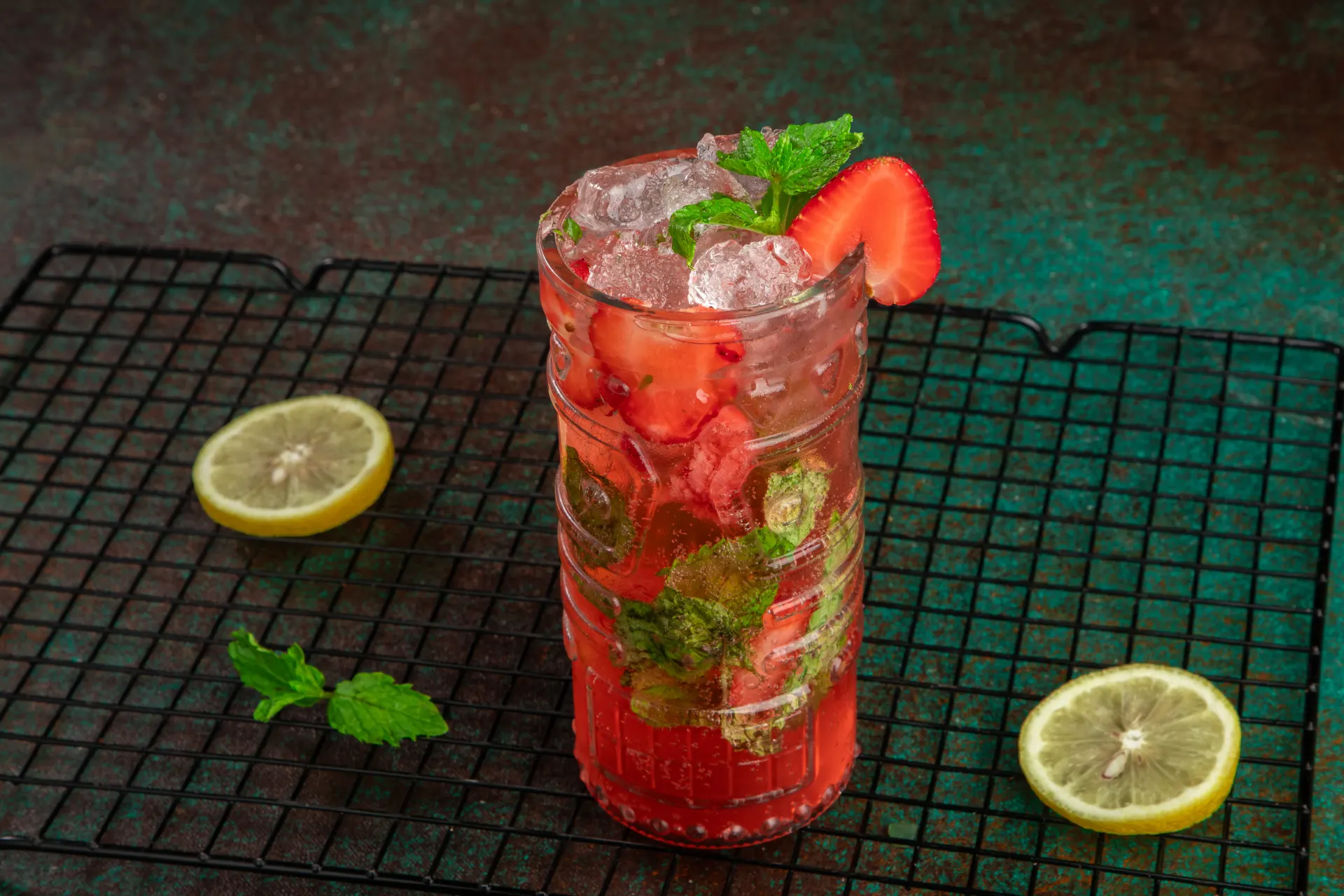Drinks to pair with sheesha at Dr. Sheesha, Dubai