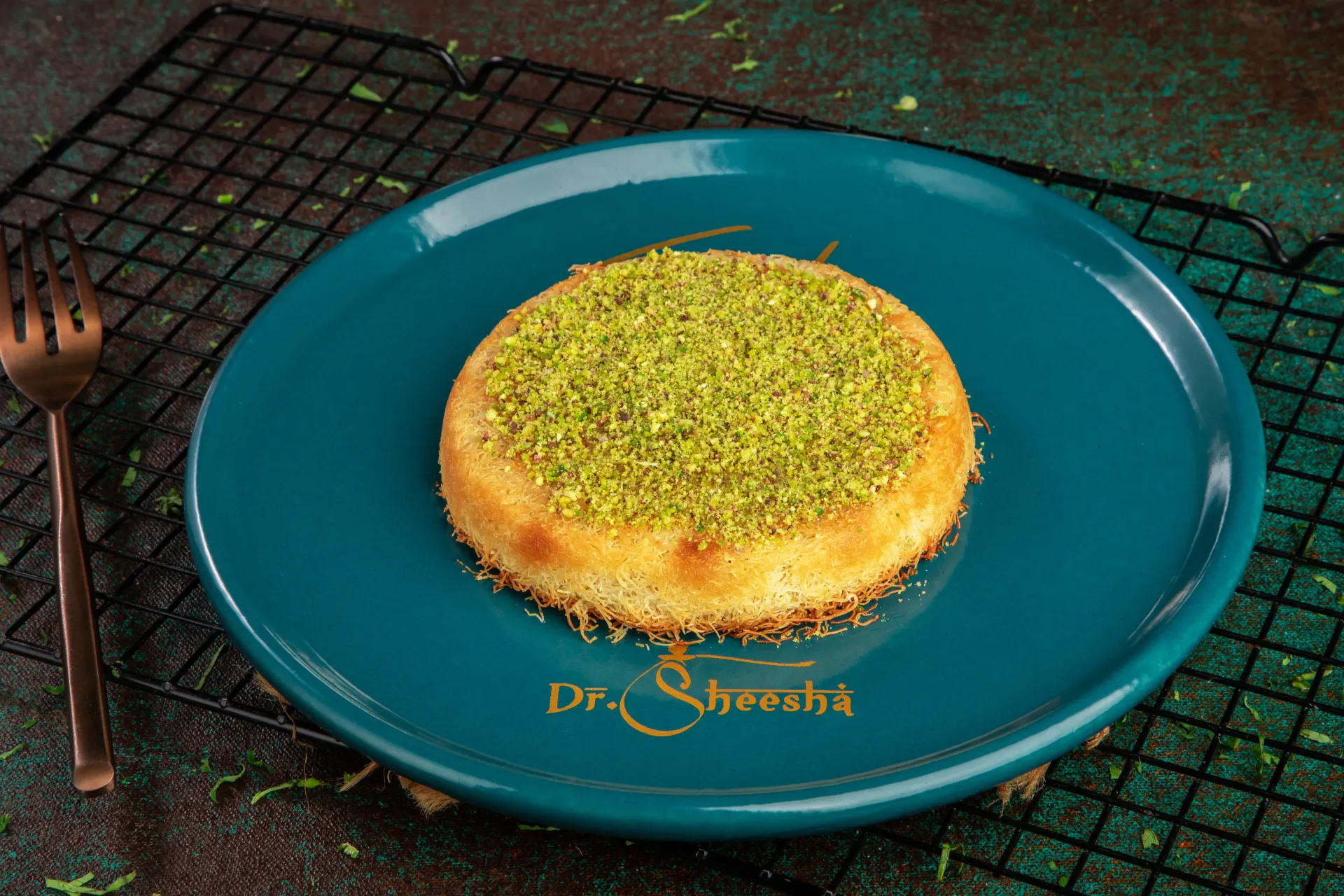 Late-night food at Dr. Sheesha, Al Karama