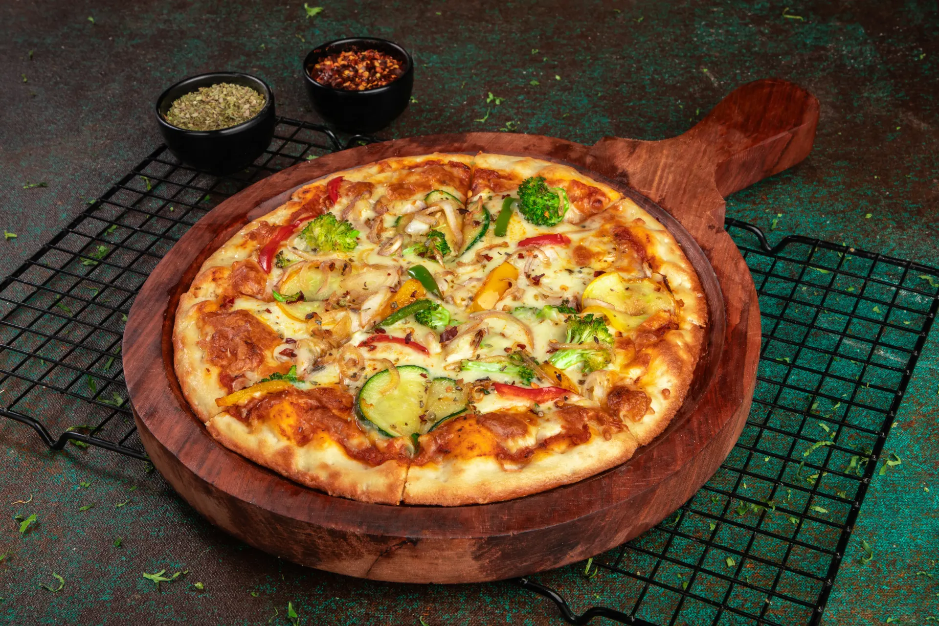 Late-night food at Dr. Sheesha, Al Karama