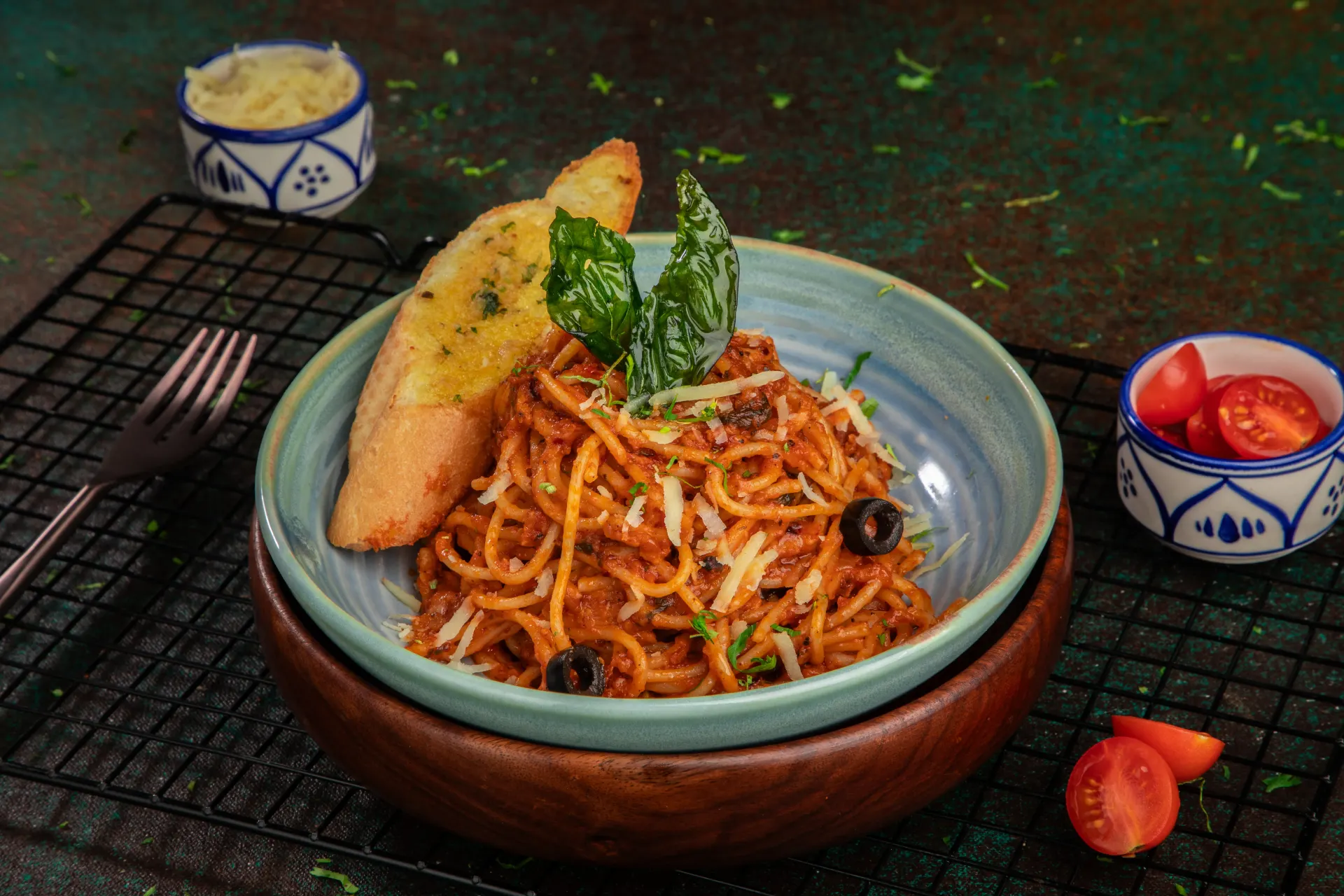 Late-night food at Dr. Sheesha, Al Karama
