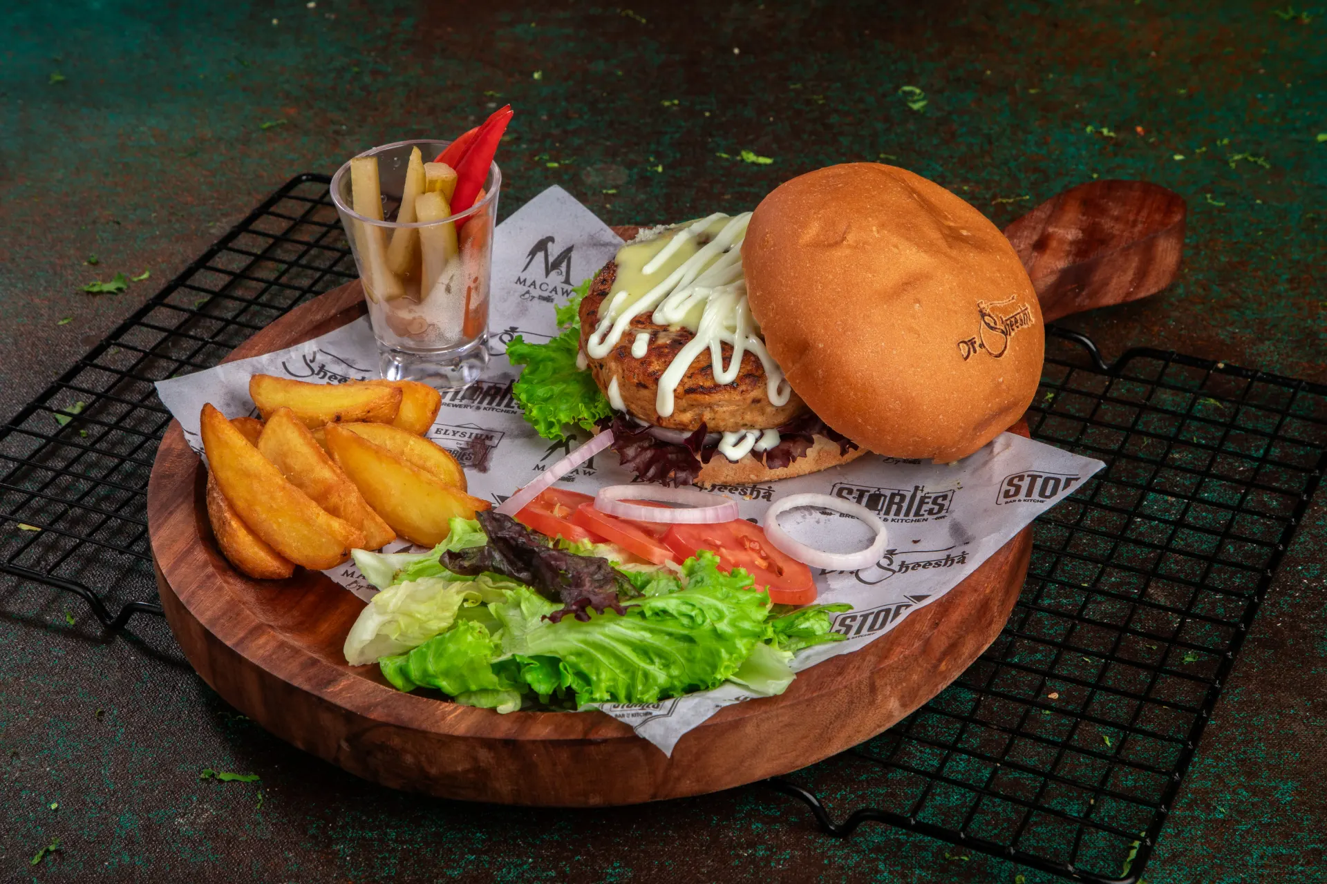 Sharing plate at Dr. Sheesha, Dubai