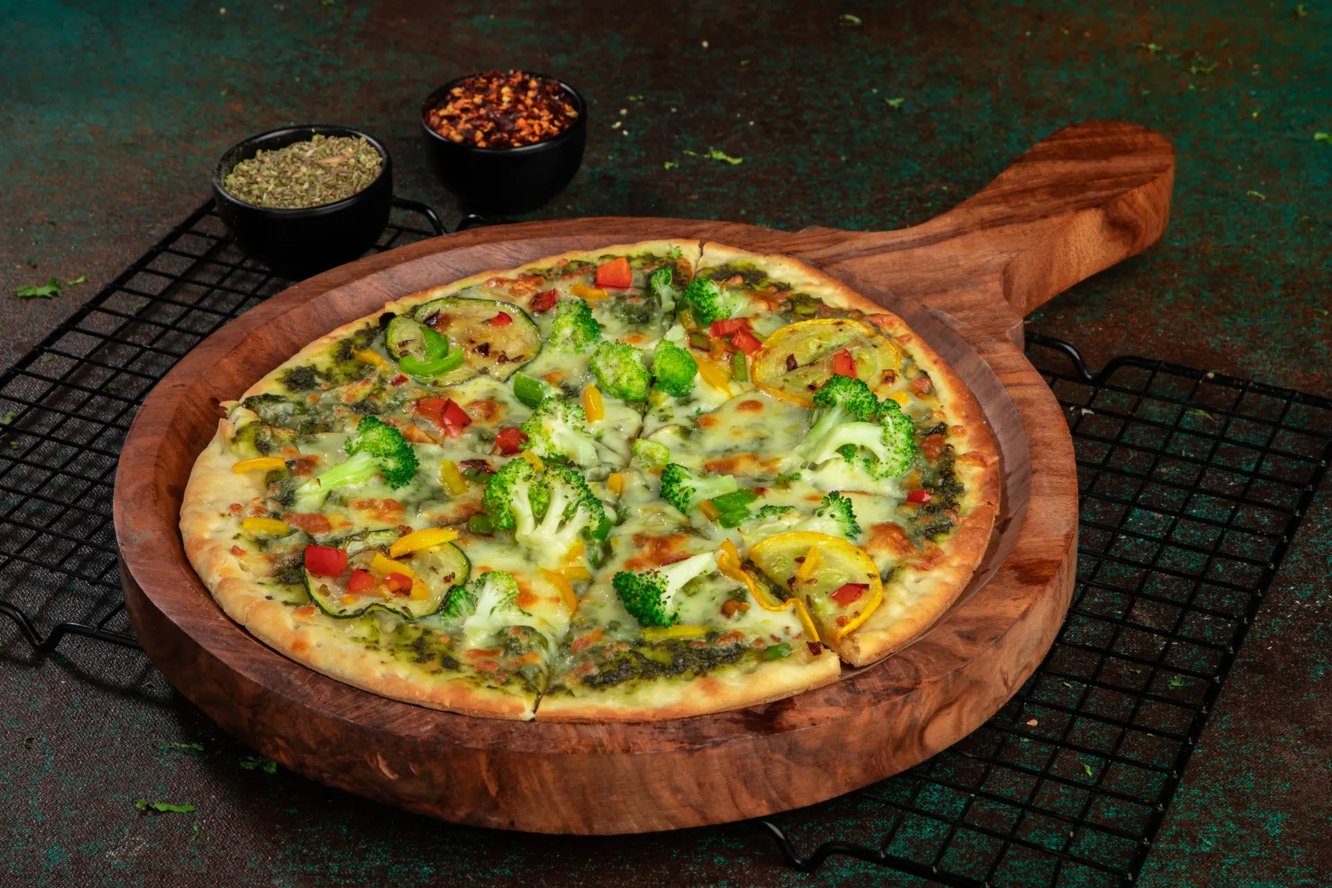 Food and shisha at Dr. Sheesha restaurant, Dubai