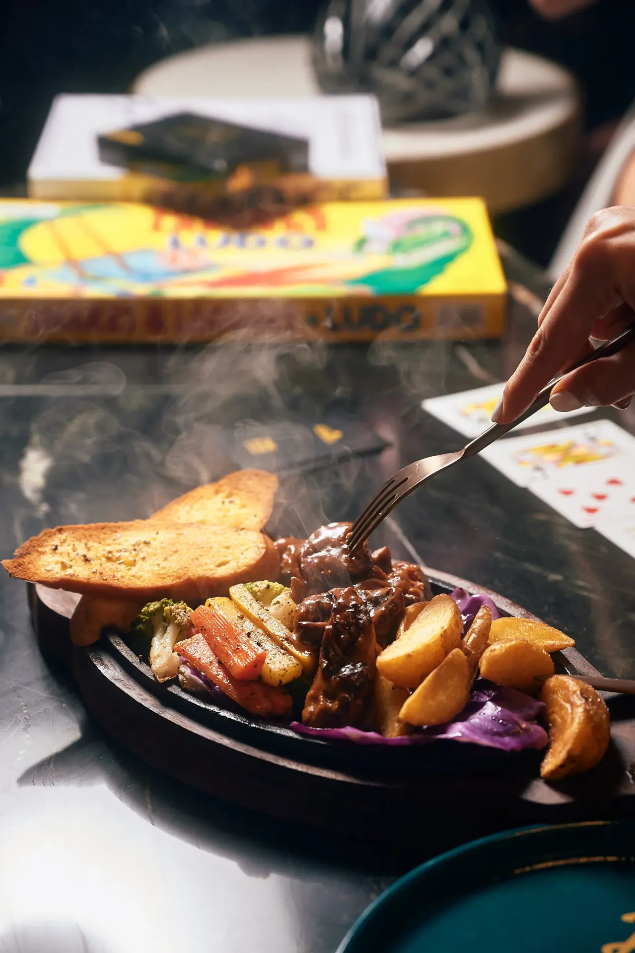 Dinner plate at Dr. Sheesha dining lounge, Al Karama